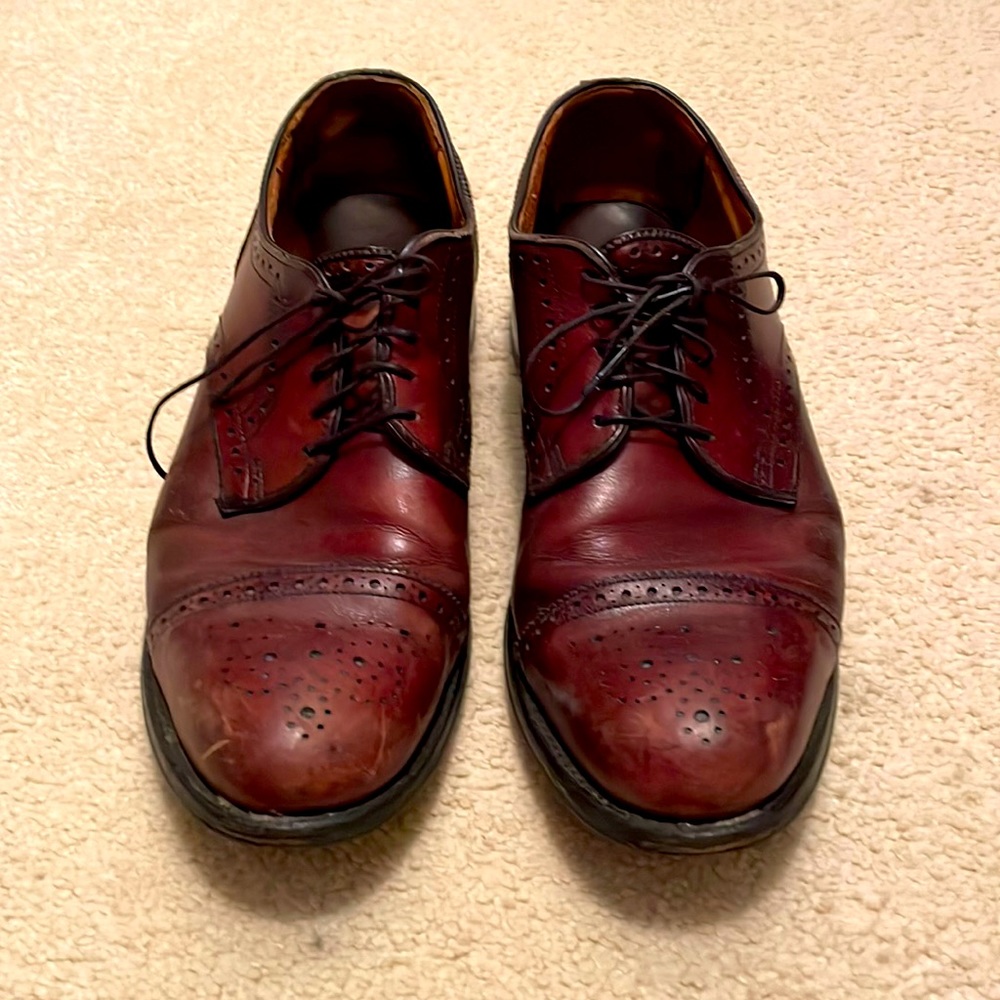 Allen Edmonds burgundy cap toe dress shoe